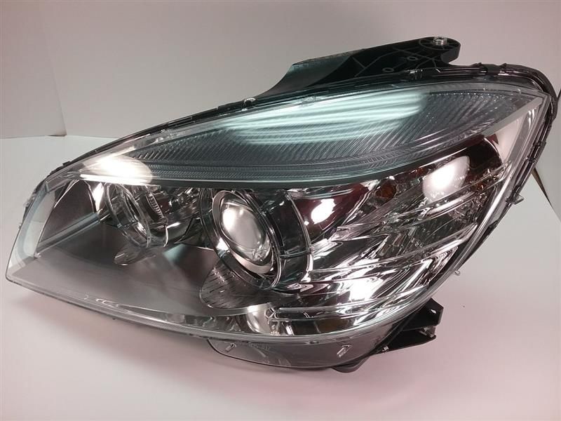 2011 Headlight Assembly