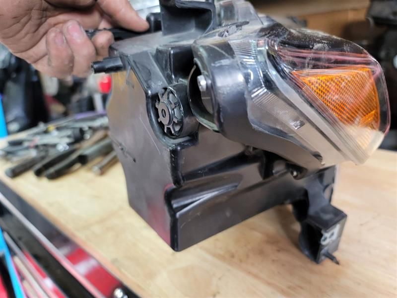 2020 Nissan Rogue Headlight Assembly